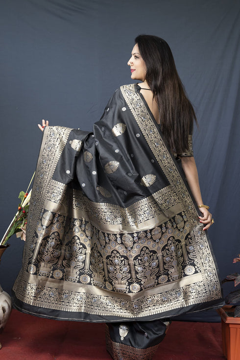 Vasthrlay Banarasi Saree