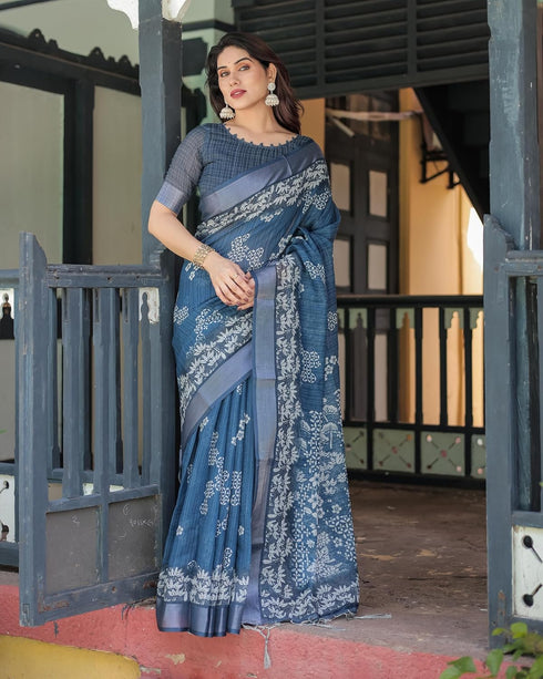 Vasthrlay Floral Printed Tassels Saree