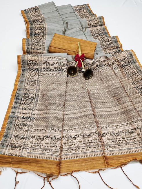 Vasthrlay Traditional Printed Contast