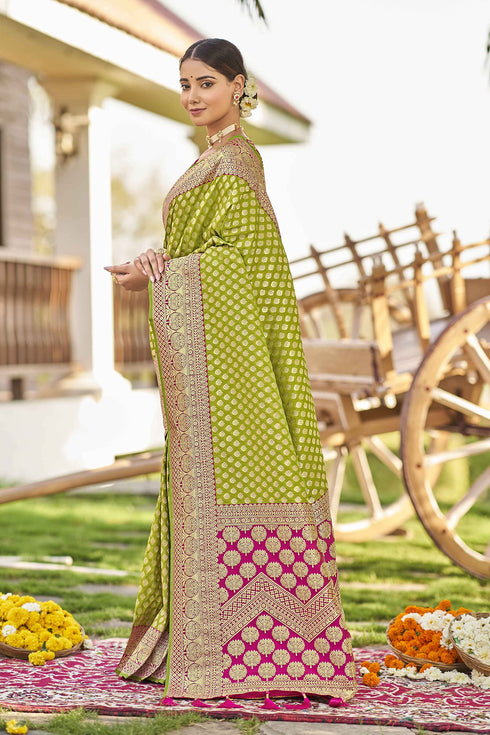 Vasthrlay Adorable Pattern Banarasi Piece Mn1738