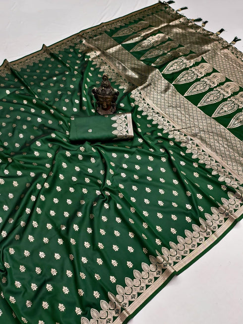 Vasthrlay Banarasi Weaving