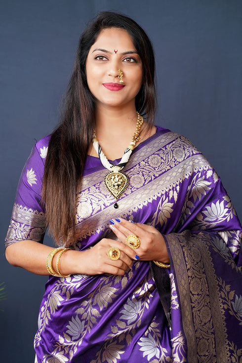 Vasthrlay Banarasi Floral Saree