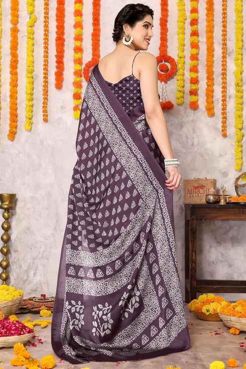 Vasthrlay Fashion Chiffon Printed Ethnic Wear