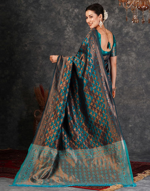 Vasthrlay Banarasi Kanjeevaram Sky Blue Saree With Unstitched Blouse Piece