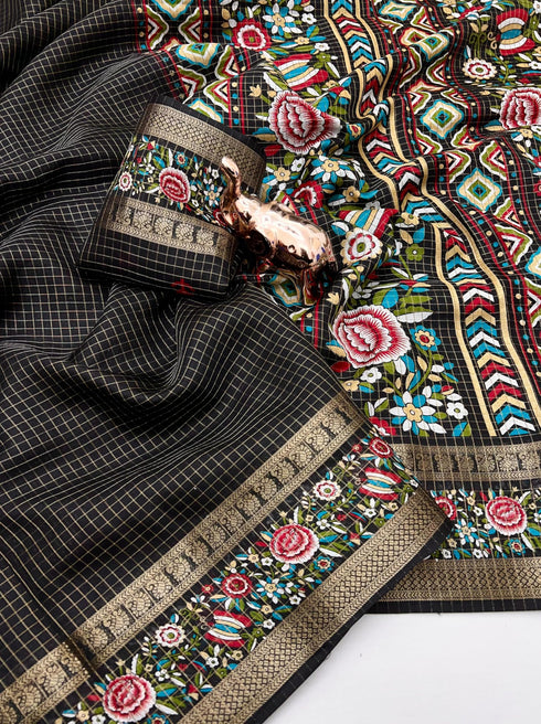 Vasthrlay Tussar Bandhani Weaving
