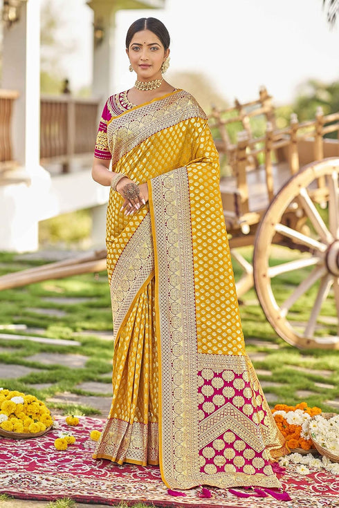 Vasthrlay Adorable Pattern Banarasi Piece Mn1738