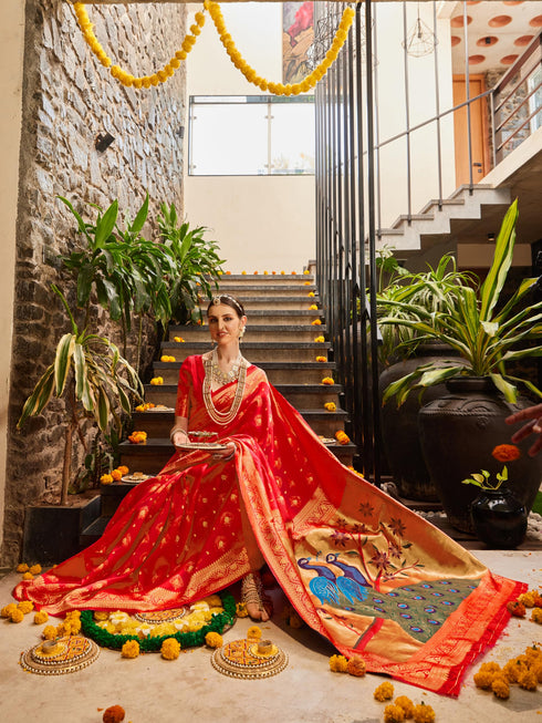 Vasthrlay Paithani Saree