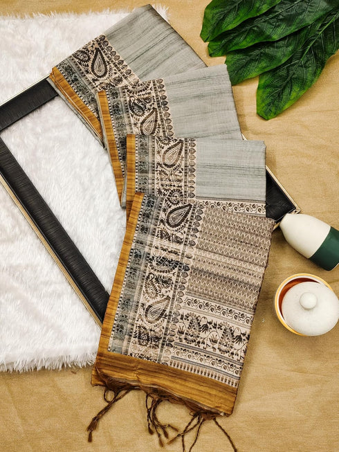 Vasthrlay Traditional Printed Contast