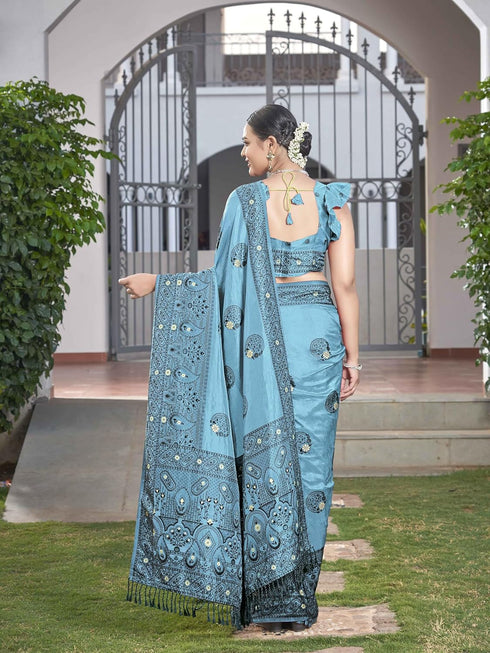 Vasthrlay Trendy Banarasi Jacquard Blouse