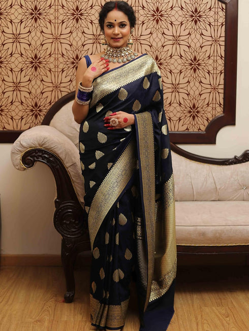 Vsathrlay Saree Kanjivaram Silk Pari Gold