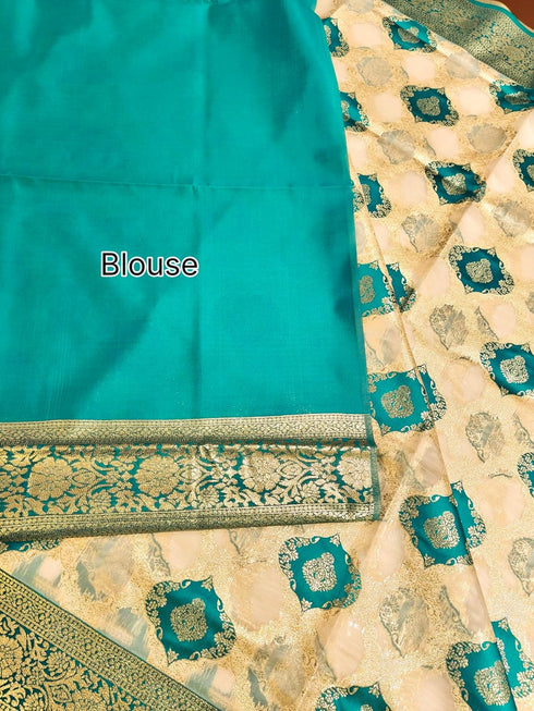 Vasthrlay Banarasi Weaving Contrast