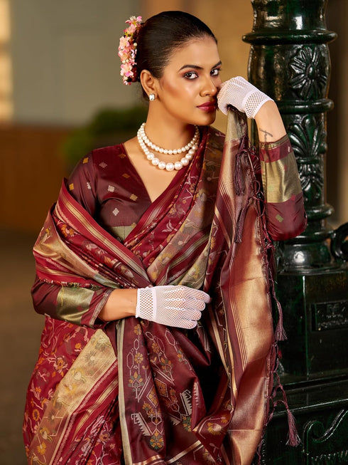 Vasthrlay Kanjivaram Unstitched Jacquard Stylish Saree