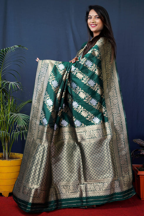 Vasthrlay Banarasi Floral Saree