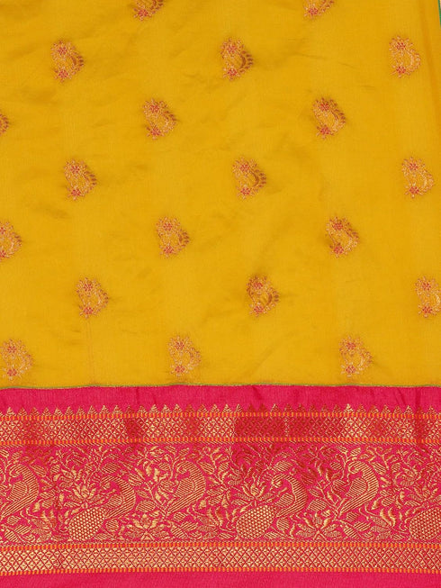 Vasthrlay Pheshwai Bottle Saree