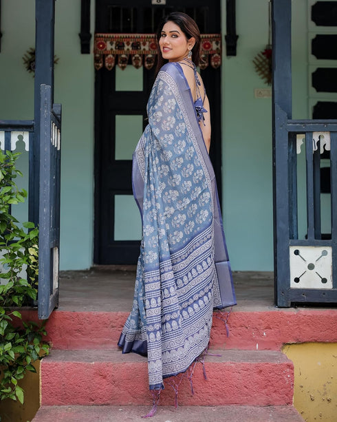 Vasthrlay Turquoise Floral Embroidered Saree