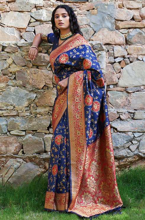 Vasthrlay Unstitched Saree