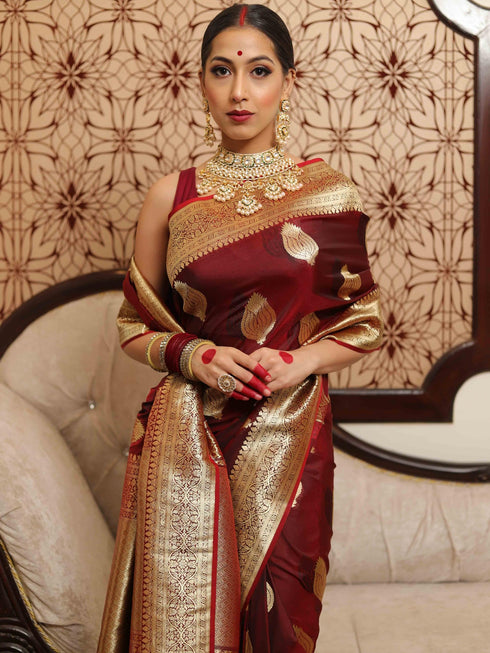Vasthrlay Traditional Unstitched Saree