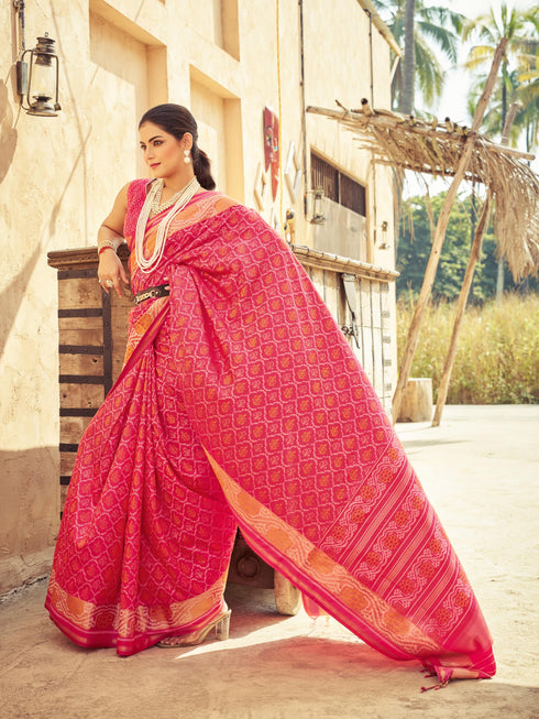 Vasthrlay Kanjivaram Unstitched Saree
