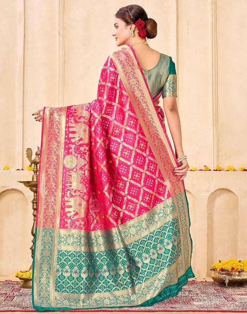 Vasthrlay Womens Weaving Unstitched Light Green Saree