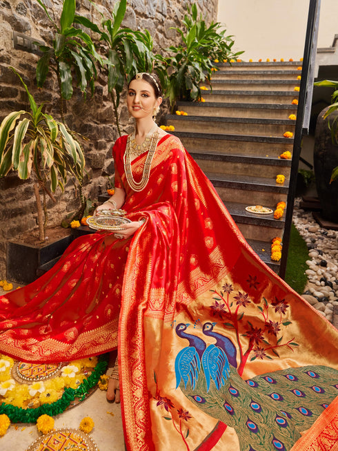 Vasthrlay Paithani Saree