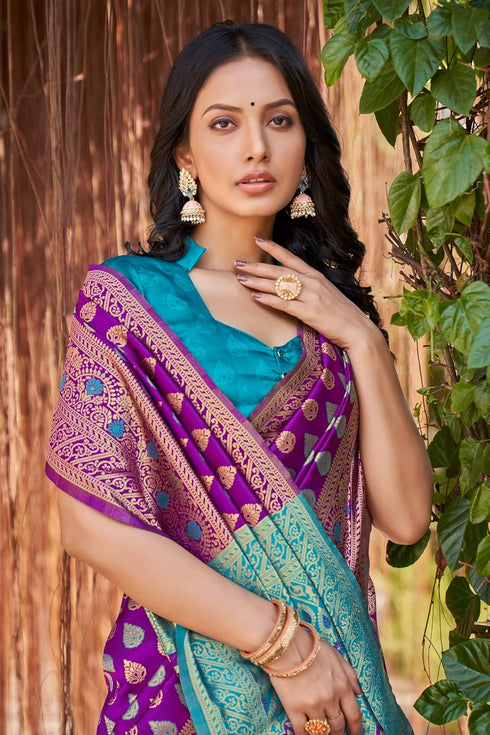 Vasthrlay Banarasi Premium Red Ethnic Wear