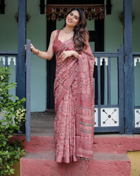 Vasthrlay Tasselled Elephant Saree