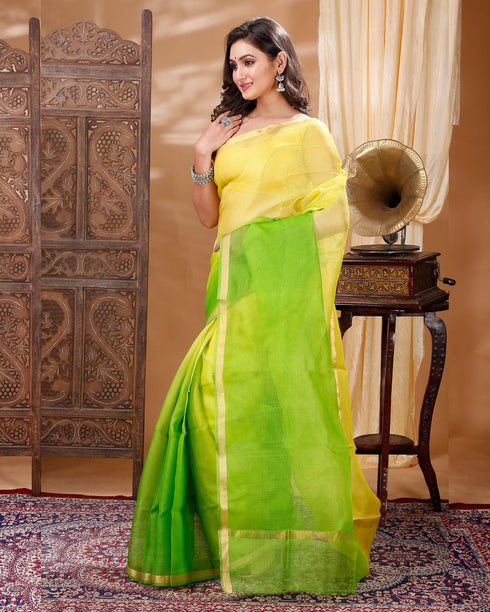 Vasthrlay Handwoven Border Saree