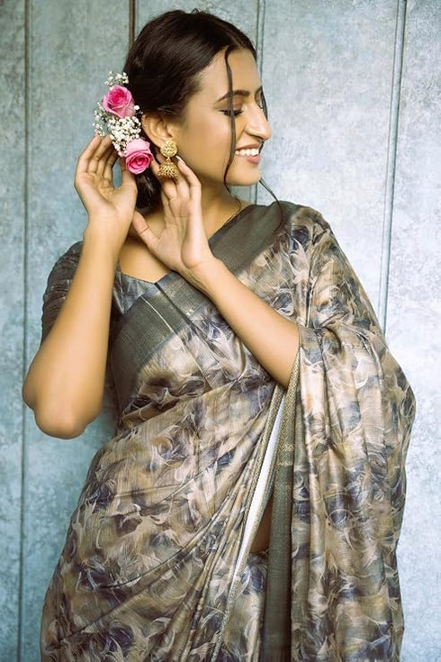 Vasthrlay Smoky Blue Abstract Floral Polyester Saree With Zari Border And Ruched Unstitched Blouse Piece