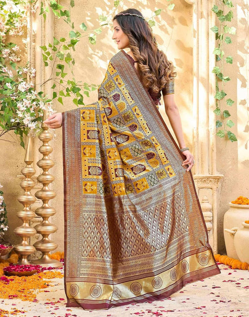 Vasthrlay Womens Weaving Unstitched Light Green Saree