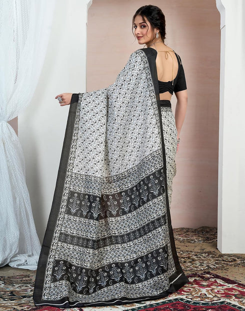 Vasthrlay Bandhani Printed White And Black Saree With Unstitched Blouse Piece