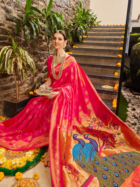 Vasthrlay Paithani Saree