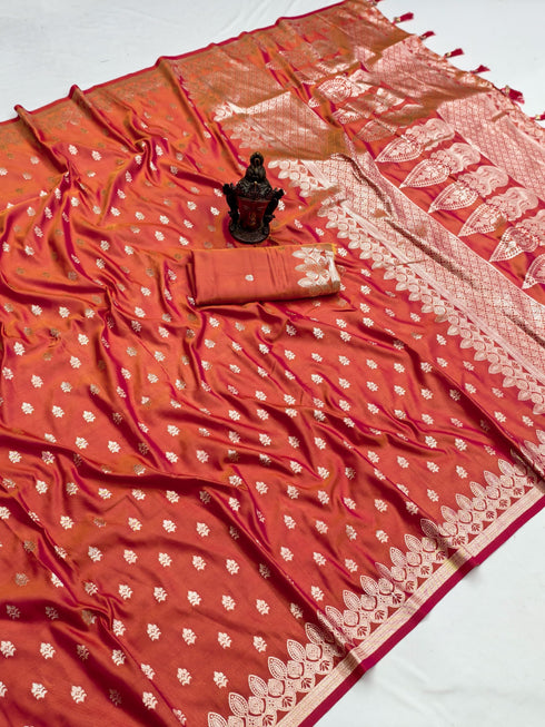 Vasthrlay Banarasi Weaving