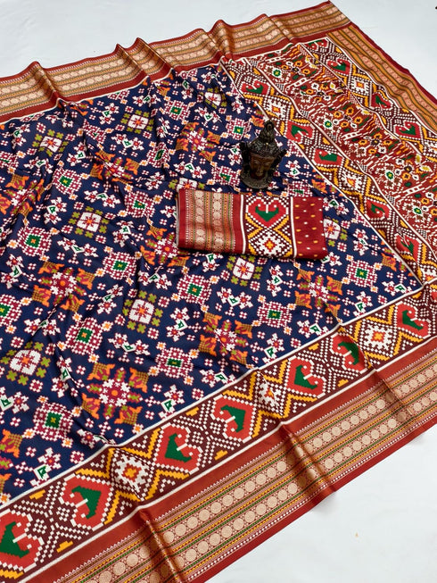 Vasthrlay Silk Saree Solid Design Pure