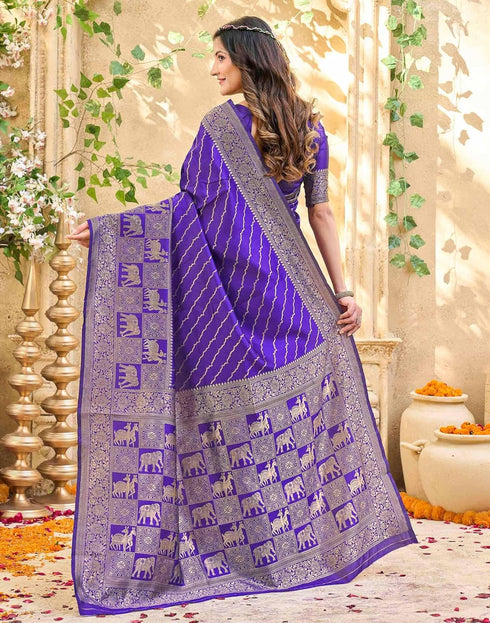 Vasthrlay Womens Weaving Unstitched Red Saree