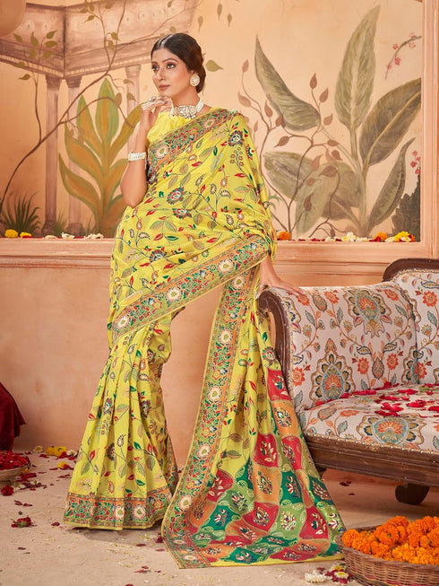 Vasthrlay Kashmiri Pashmina Heritage White Ethnic Wear