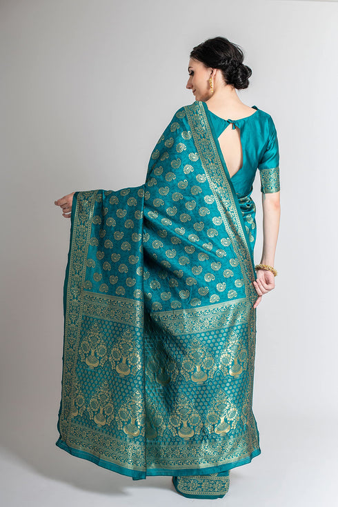 Vasthrlay Magenta Banarasi Saree