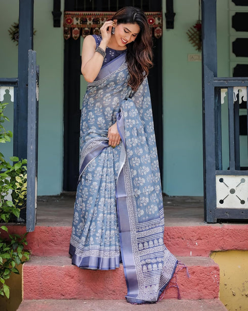 Vasthrlay Turquoise Floral Embroidered Saree