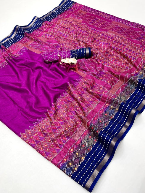 Vasthrlay Gadhwal Weaving Contrast