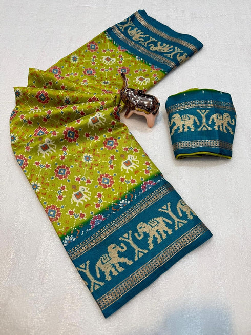 Vasthrlay Bollywood Beautiful Designer