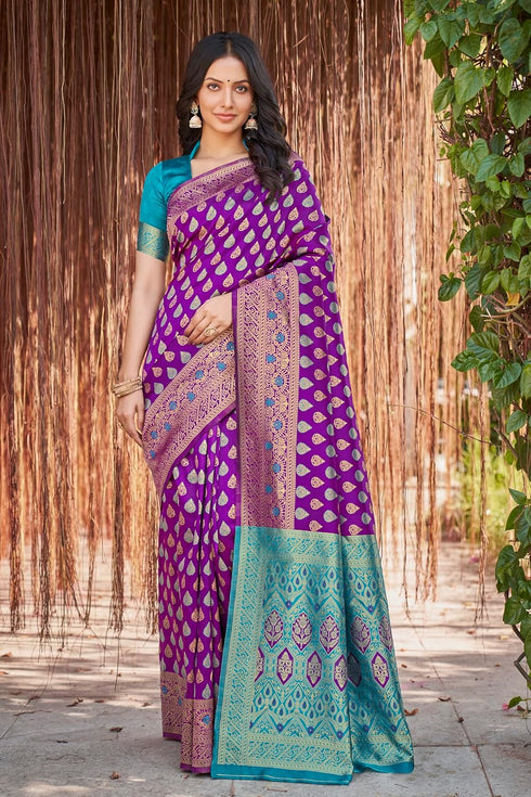 Vasthrlay Banarasi Premium Red Ethnic Wear