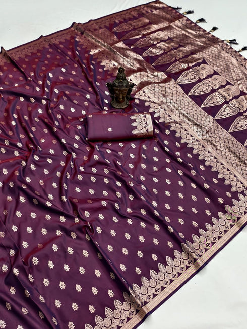 Vasthrlay Banarasi Weaving