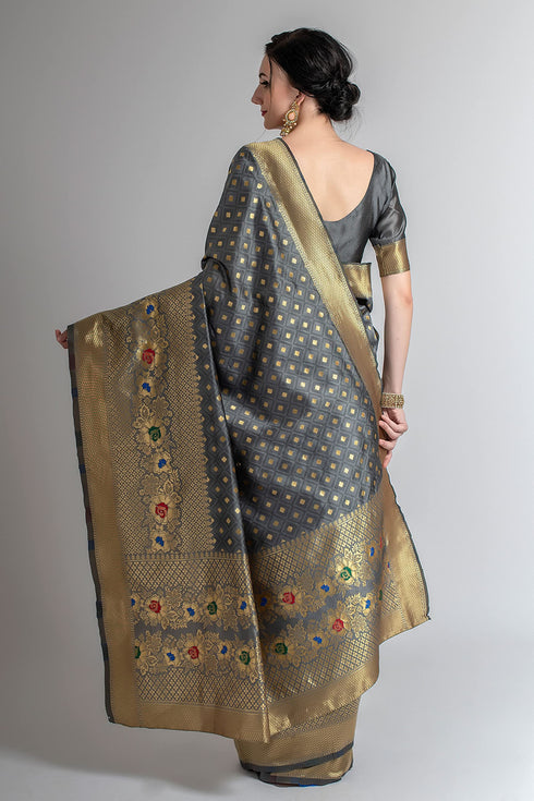 Vasthrlay Designer Saree