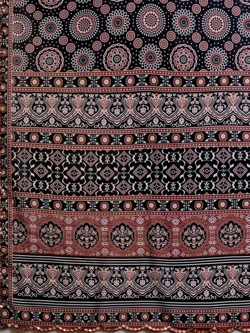 Vasthrlay Weaving Printed Beige Saree
