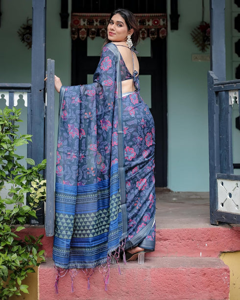 Vasthrlay Tasselled Elephant Saree