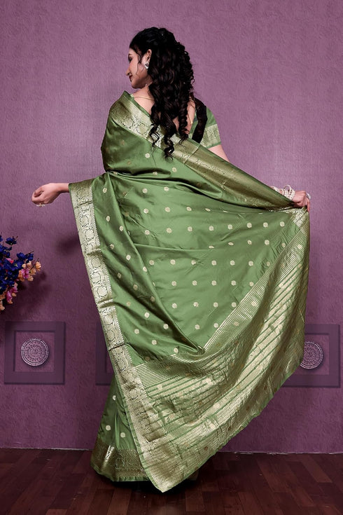 Vasthrlay Jacquard Traditional Indian Mahendi
