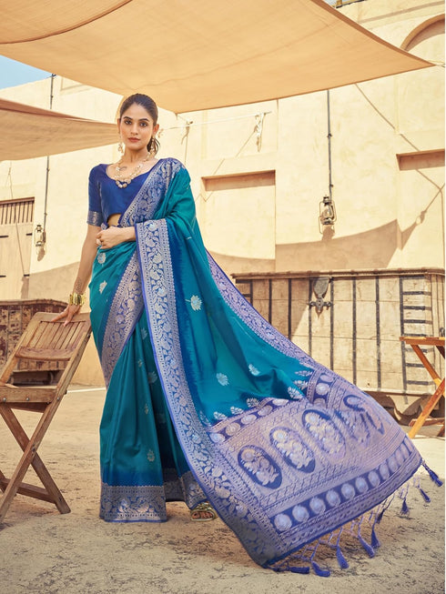 Vasthrlay Kanjivaram Unstitched Jacquard Stylish Saree