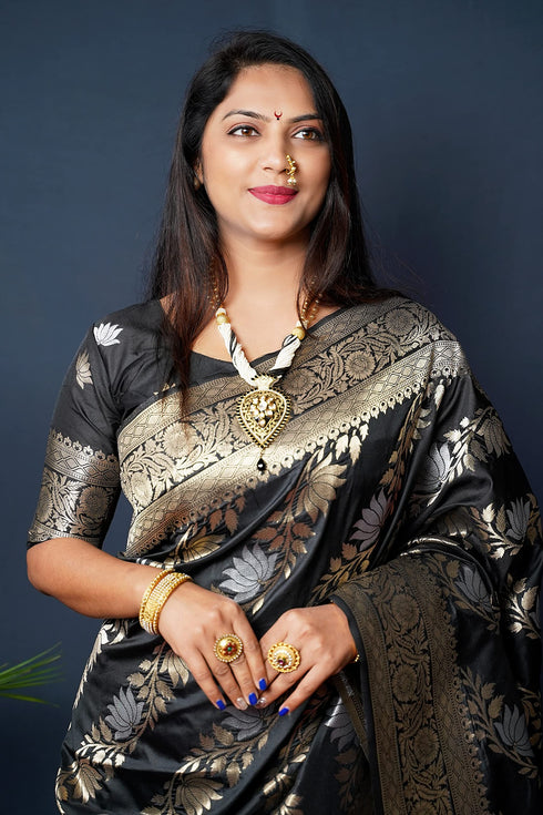Vasthrlay Banarasi Floral Saree