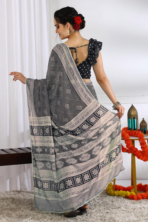Vasthrlay Fashion Chiffon Paisley Printed Ethnic Wear