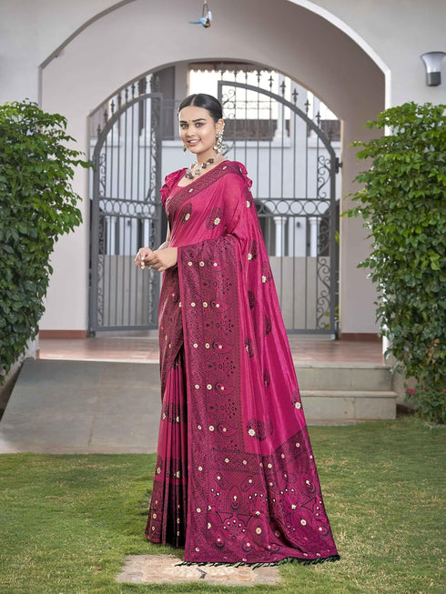Vasthrlay Trendy Banarasi Jacquard Blouse