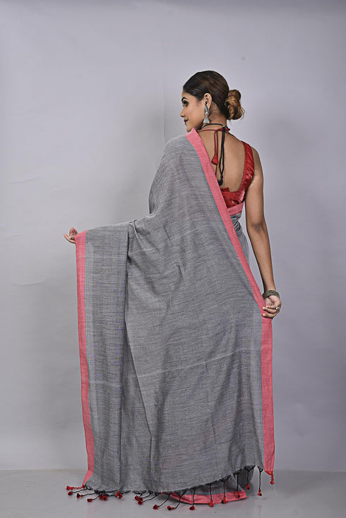 Vasthrlay Handloom Traditional Saree